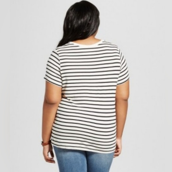 Ava & Viv Crewneck Striped Top - Picture 2 of 6